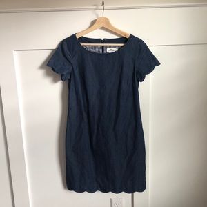 Vineyard Vines scalloped dress